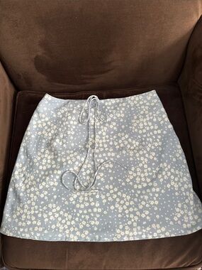 Princess Polly Light Blue Floral Tie-Waist Mini Skirt size 8